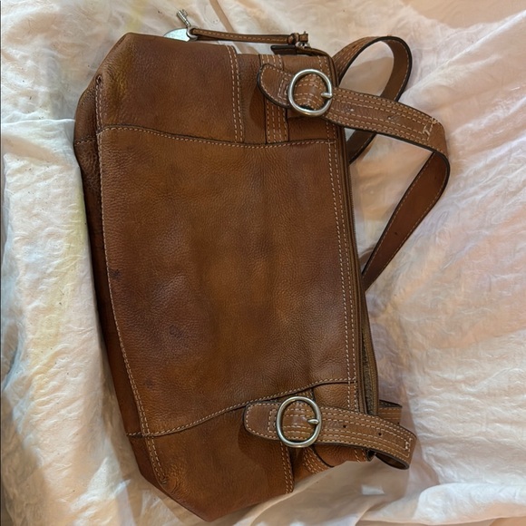Fossil Brown Shoulder Bag with Leather Material and Vintage Texture - Picture 5 of 5
